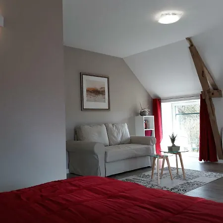 Clos Martin Bed & Breakfast Villamée