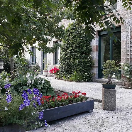Clos Martin Bed & Breakfast Villamée